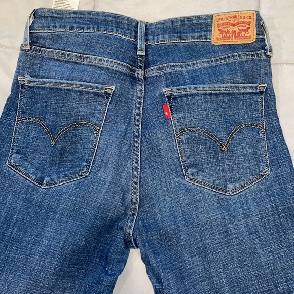 Levi’s 721 High Rise Skinny - Picture 3 of 7